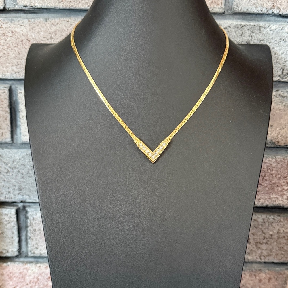 Vintage AVON 1995 V shaped clear rhinestone herringbone gold tone necklace